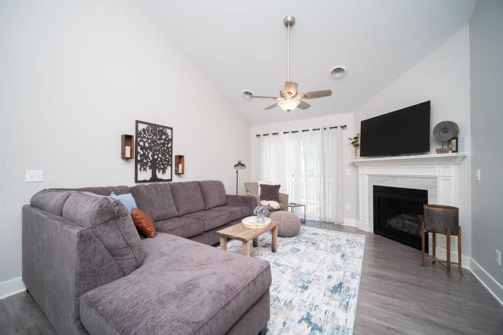New Beautiful 3 Bedroom Condo In Беттендорф Экстерьер фото